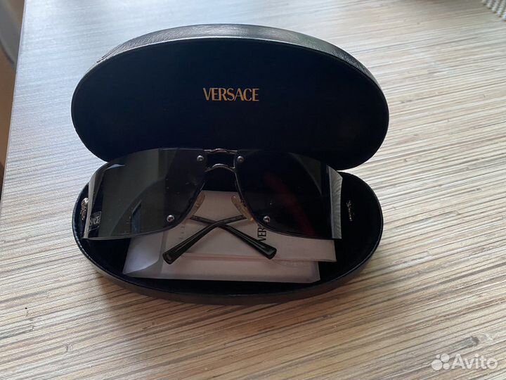 Солнечные очки женские