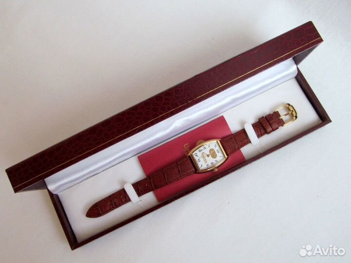 Часы коллекционные от Людмилы Путиной