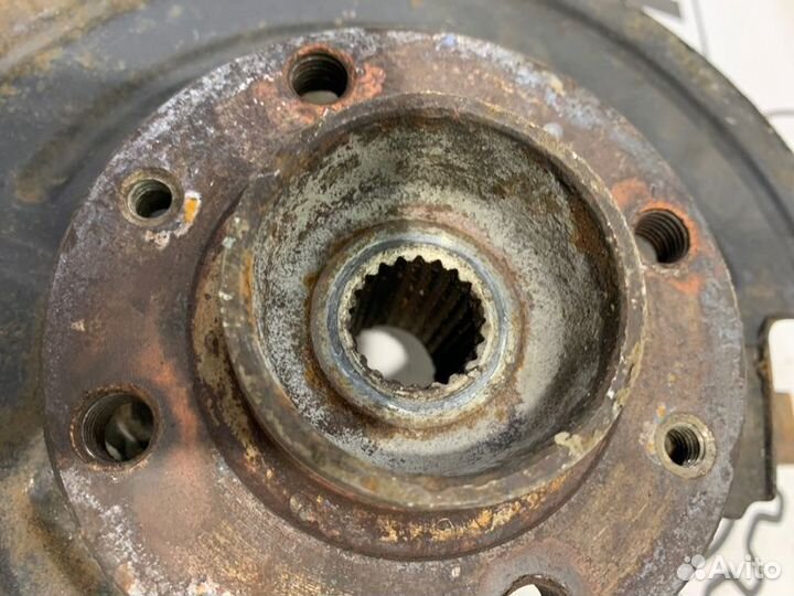 Кулак поворотный передний правый Renault Symbol