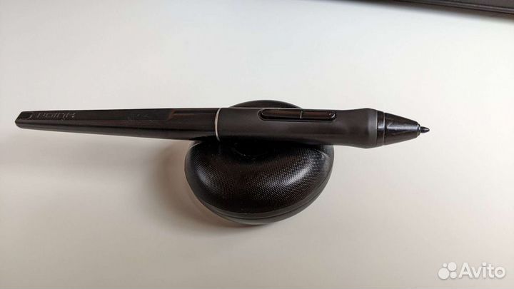 Графический планшет-монитор Huion Kamvas Pro 22