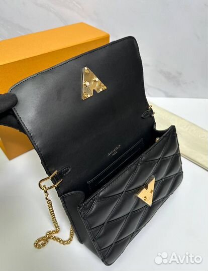 Louis Vuitton GO-14 – компактный кошелёк-клатч пре