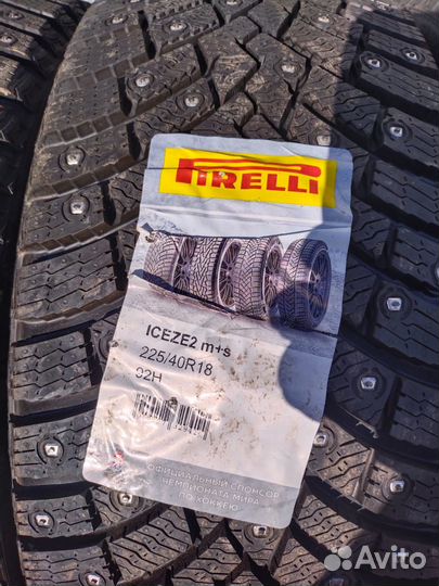 Pirelli Ice Zero 2 225/40 R18