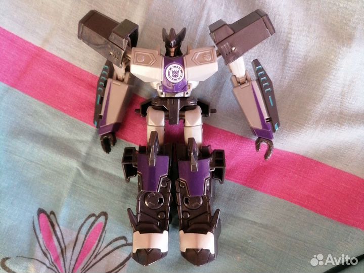 Трансформеры роботы под прикрытием hasbro