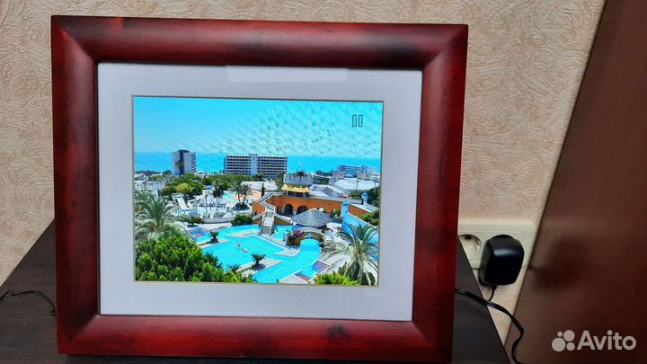 Цифровая фоторамка VFD824-10E