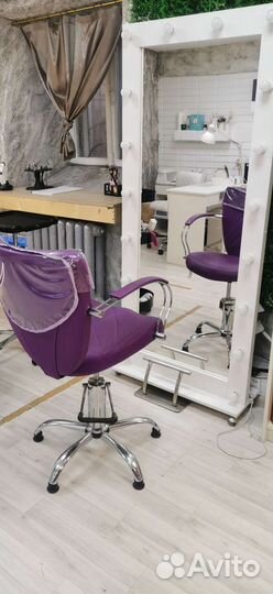 Парикмахерское кресло в аренду надолго