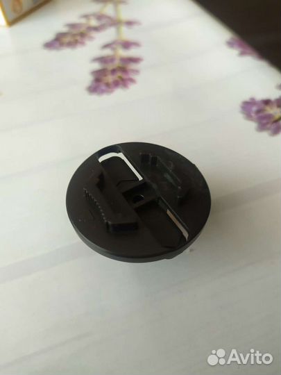 Крепление фар на Мерседес 124