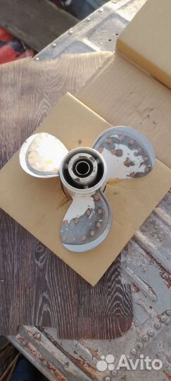 Винт на ямаху 30