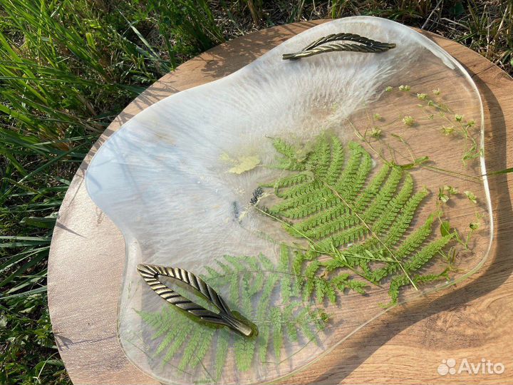 Поднос из смолы в подарок