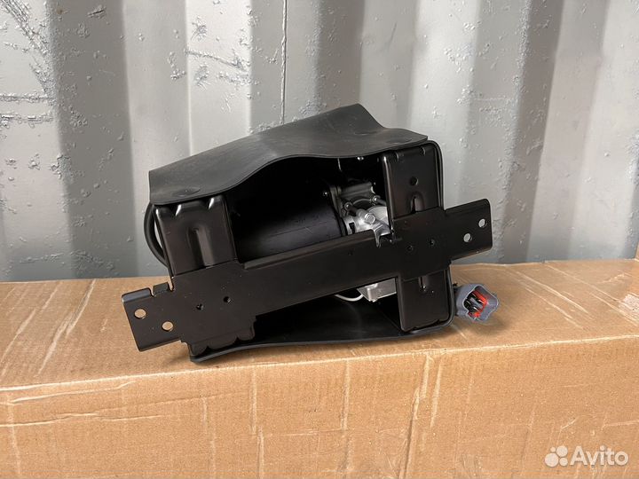 Компрессор на infiniti 56/80 для пневмоподвески