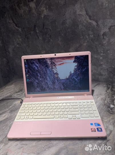 Ноутбук Sony vaio / Intel core i3 / GT 410M