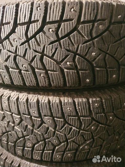 Bridgestone Blizzak Spike-02 175/65 R14
