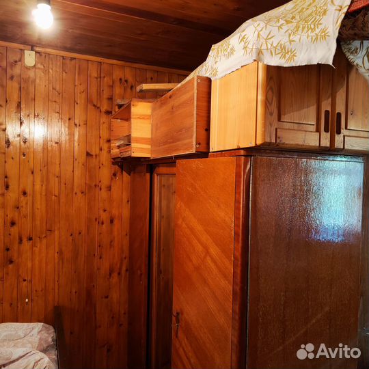 Кухонный гарнитур из массива сосны