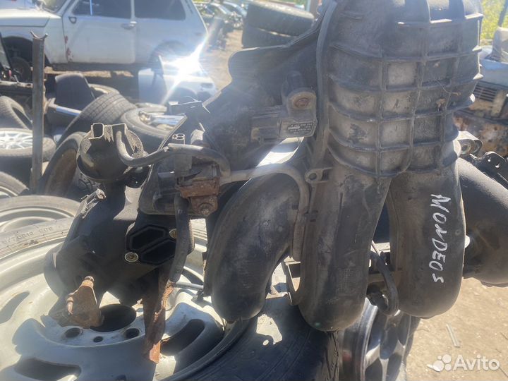 Коллектор впускной на Ford Mondeo 3 2.0