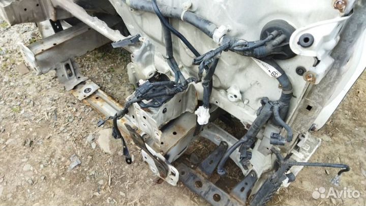 Телевизор Toyota Hiace KDH200 2kdftv 2007