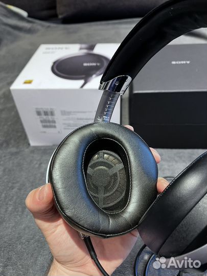 Наушники Sony MDR-Z7