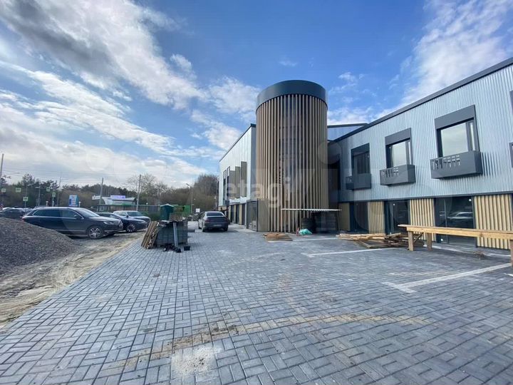 Сдам торговое помещение, 136.1 м²