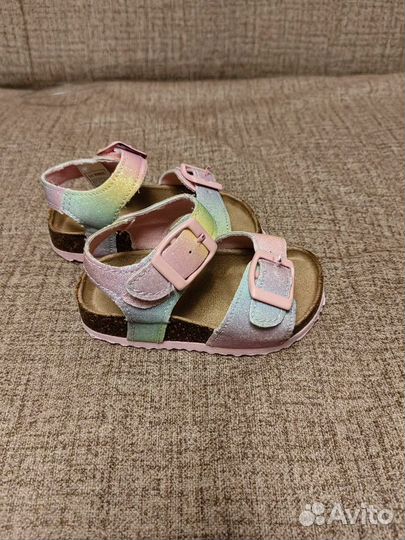 Продам детские Сандали