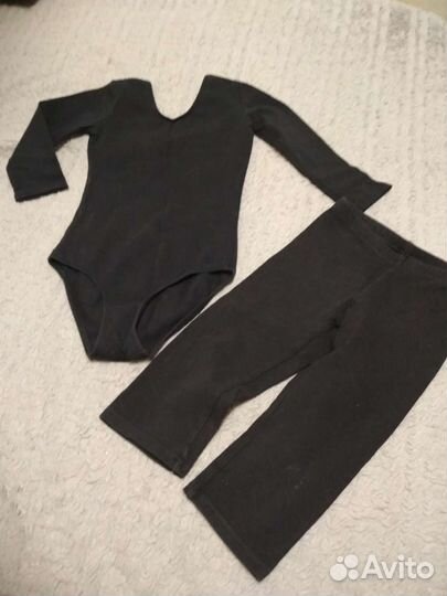 Гимнастический купальник и капри