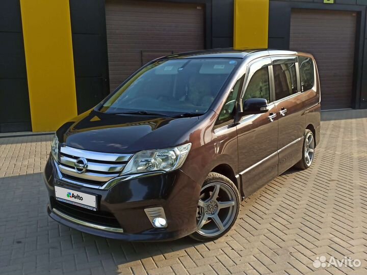 Nissan Serena 2.0 CVT, 2013, 60 000 км