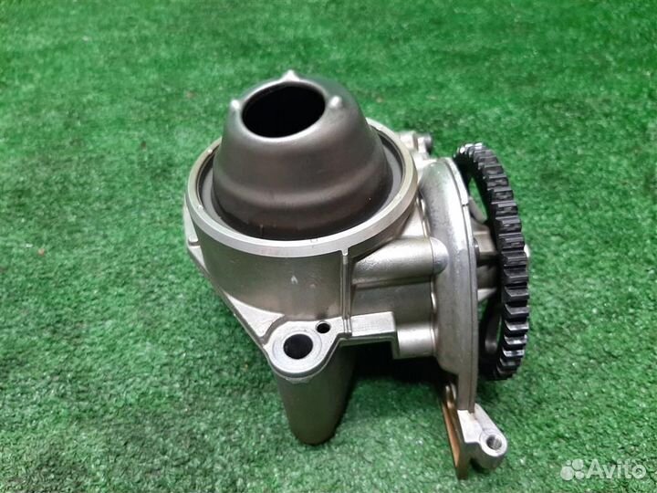 Масляный насос Skoda Fabia 5J