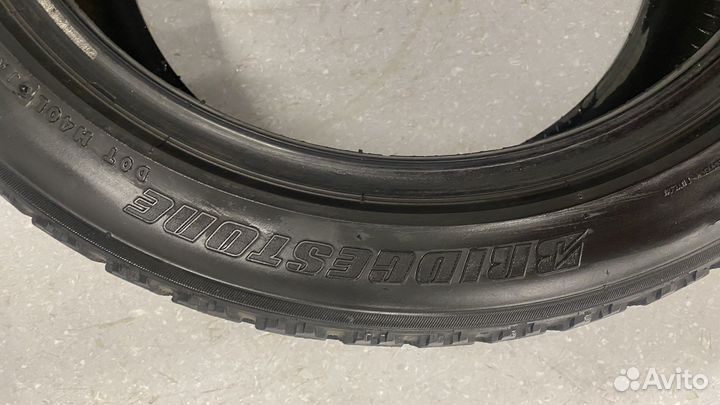 Bridgestone Blizzak WS-50 235/45 R17