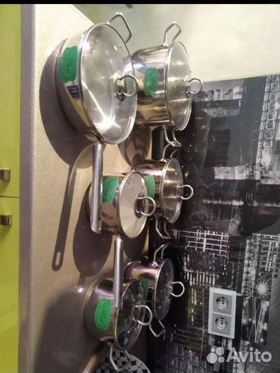 Набор кастрюль + сковорода