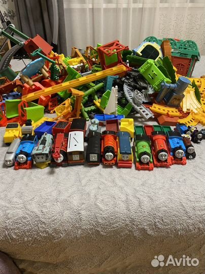 Томас и его друзья