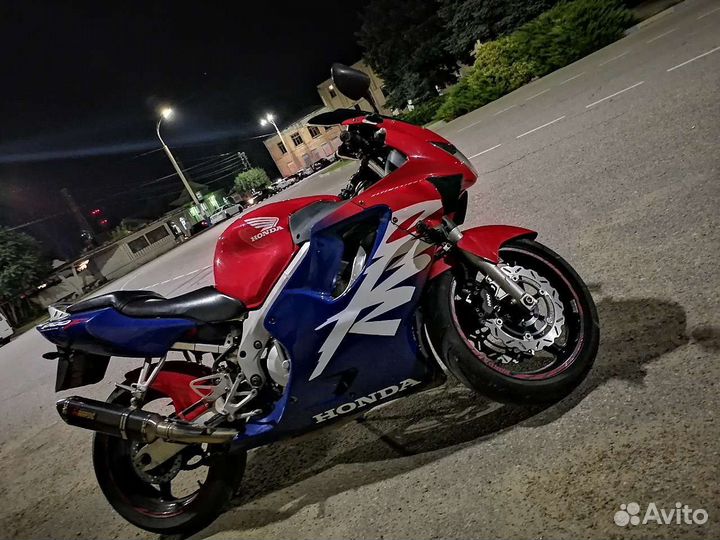 Honda cbr 600 f4