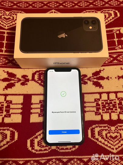 iPhone 11, 64 ГБ