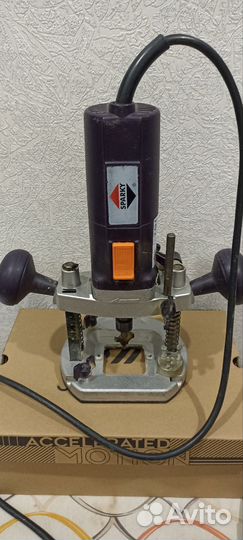 Ручной фрезер по дереву бу