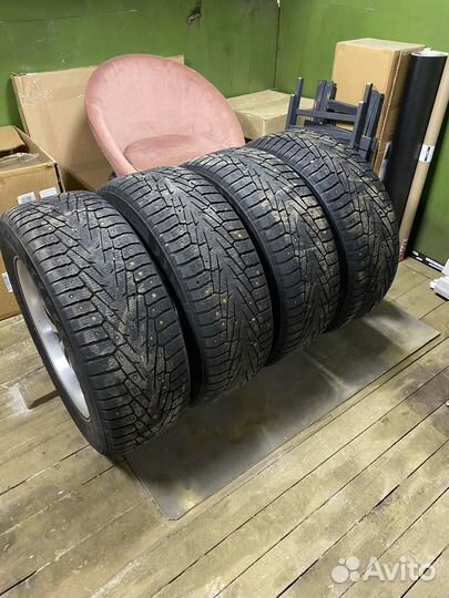 Nokian Tyres Hakkapeliitta 7 SUV 275/60 R20