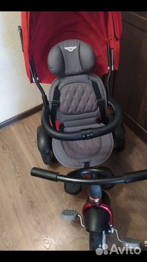 Детский велосипед трех колесный Bentley