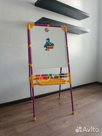 Мольберт Ника