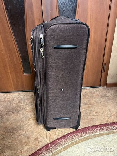 Чемодан на колесах