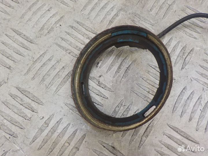 Датчик ABS передний Opel Zafira B