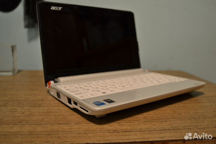 Нетбук acer aspire one