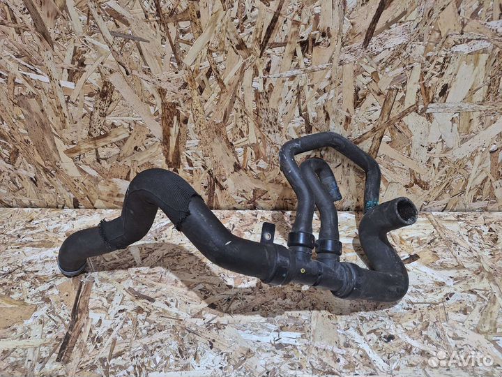 Патрубок охлаждения Peugeot 3008