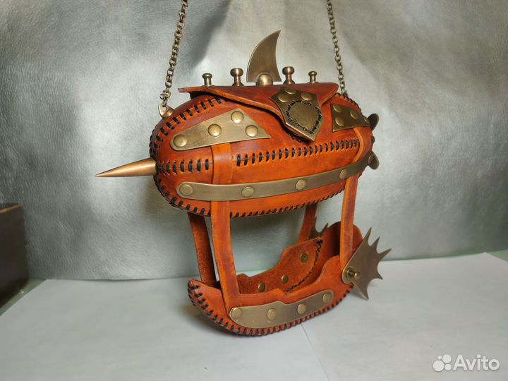 Подставка для телефона из кожи