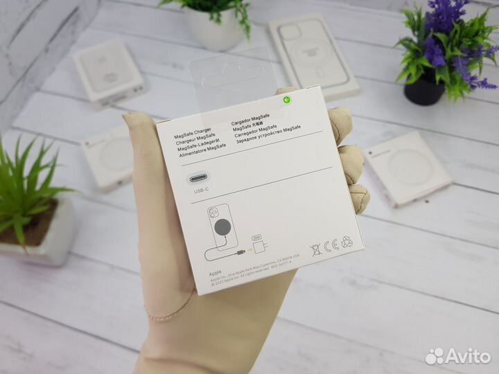 Беспроводная зарядка для iPhone Magsafe Apple