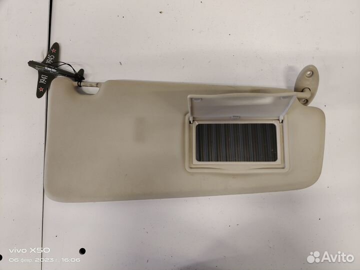 Козырек солнцезащитный (внутри) Freelander 2