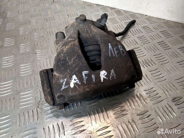 Суппорт передний левый Опель Зафира А
