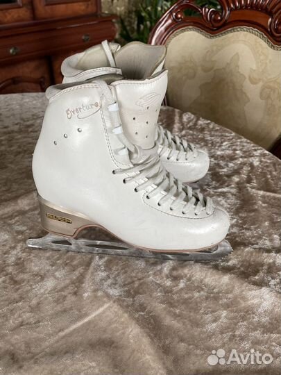 Фигурные коньки edea