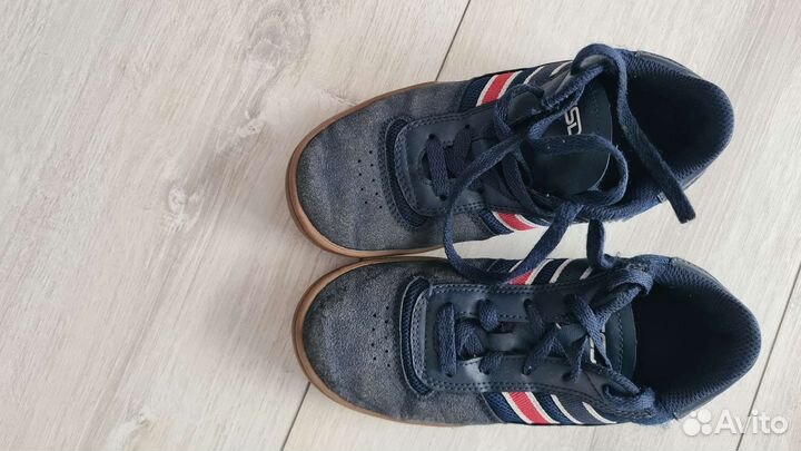 Футбольные бутсы