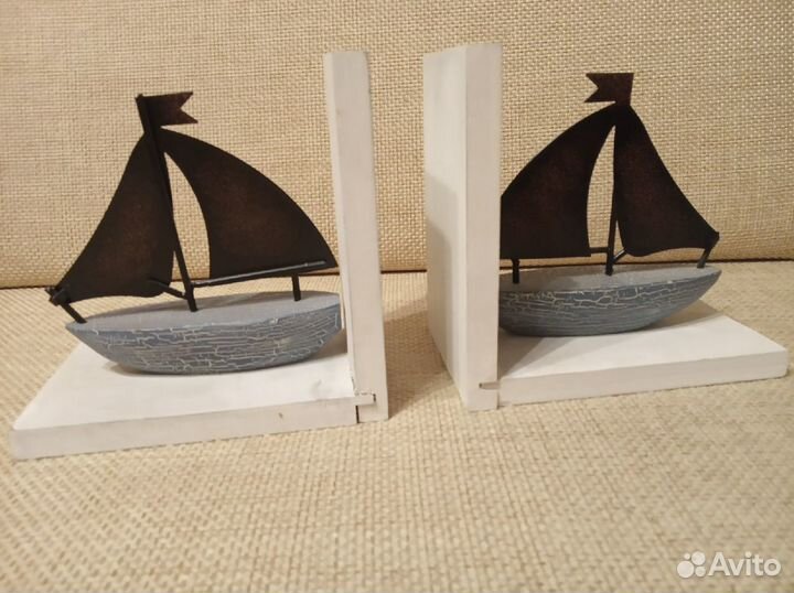 Подпорки для книг