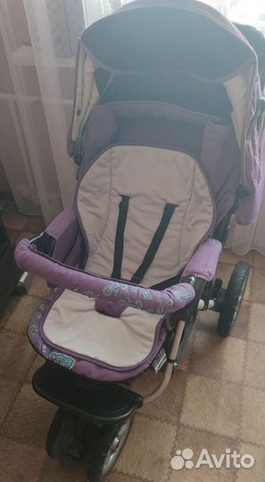 Прогулочная коляска с надувными колесами