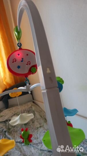 Мобильная Карусель на кроватку