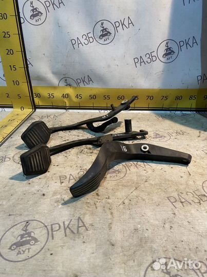 Педаль газа Ford Focus 1