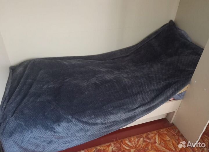 Детская кровать двухъярусная с лестницей