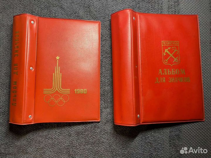 Альбом для значков СССР Ленинград 2шт