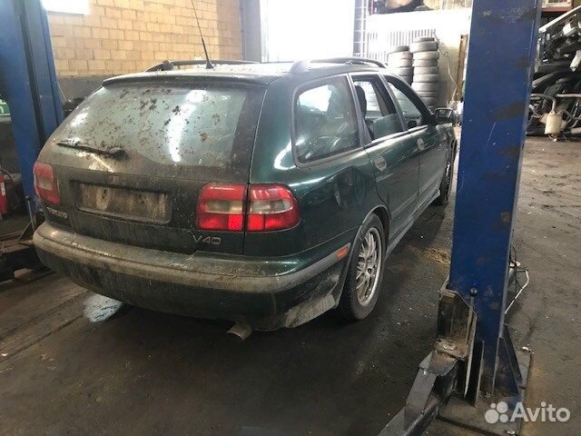 Разбор на запчасти Volvo S40 / V40